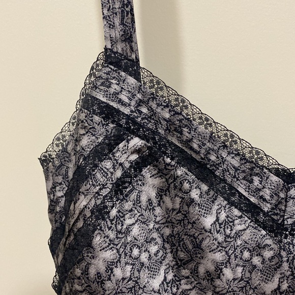 Ann Taylor tank small - Picture 3 of 7